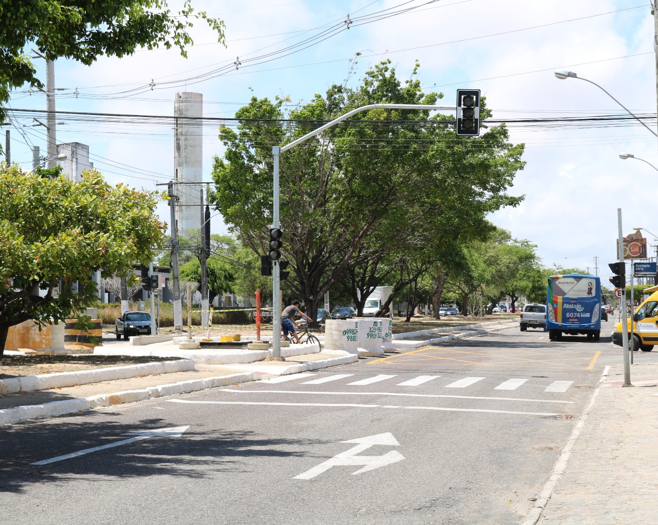 Novos semáforos da avenida Adélia Franco começam a funcionar na próxima segunda, 3 - SMTT Aracaju